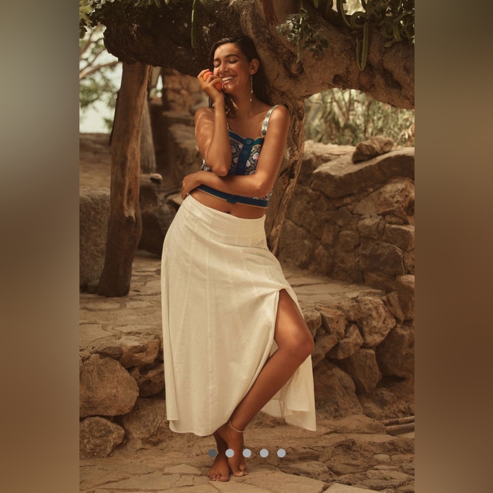 Pilcro (Anthropologie) linen cotton skirt with Slit